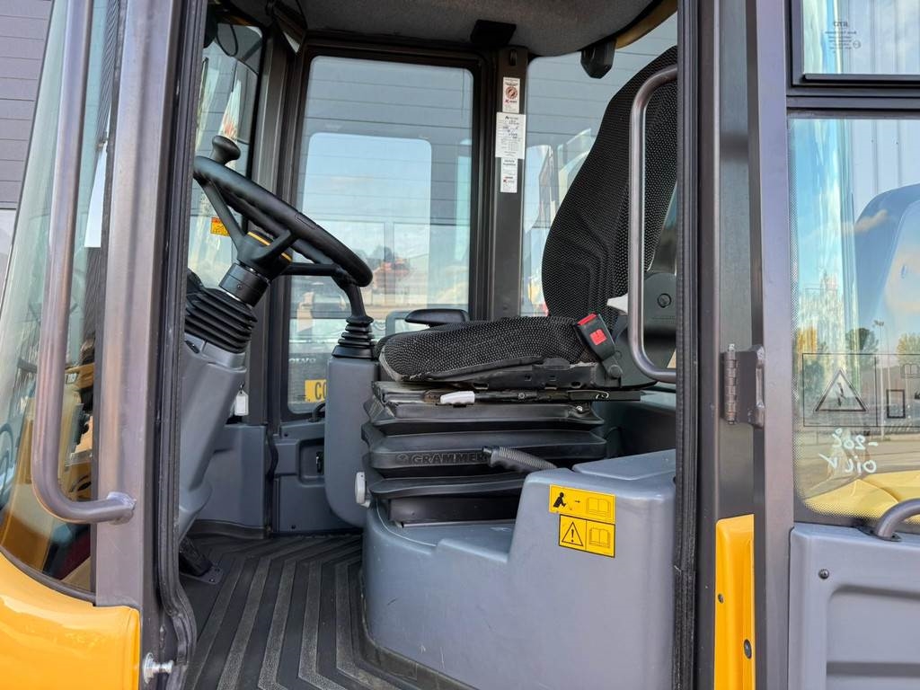 Volvo L30G