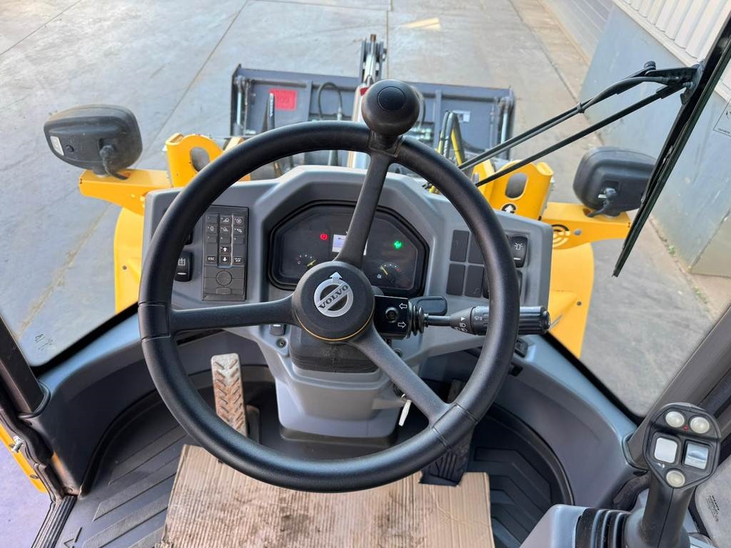 Volvo L30G