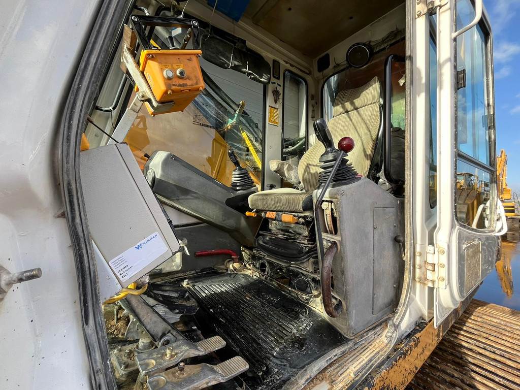 Liebherr R922 HDSL Wimmer Drill