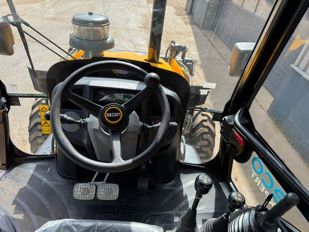 JCB 3DX 4x4 4-1 Bucket, Hammerlines, A/C
