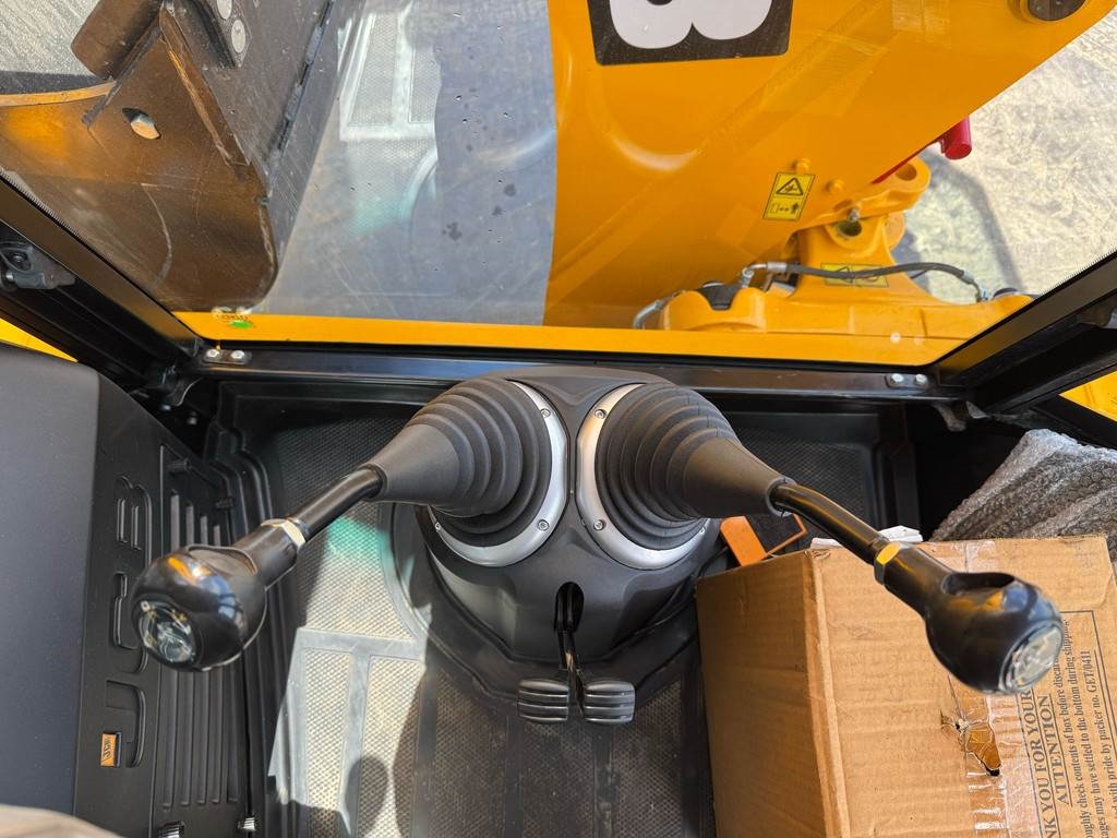 JCB 3DX 4x4 4-1 Bucket, Hammerlines, A/C