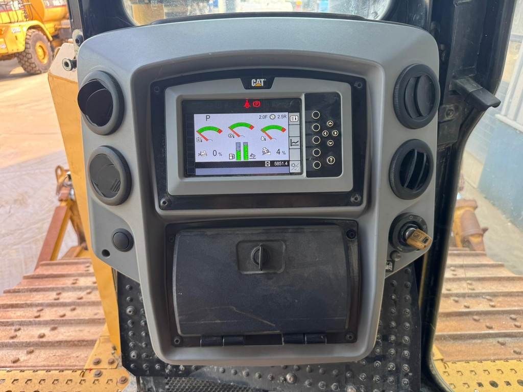 CAT D6T LGP