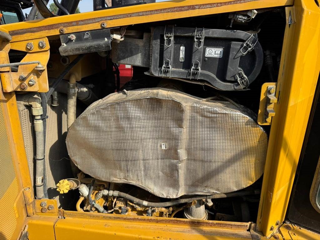 CAT D6T LGP