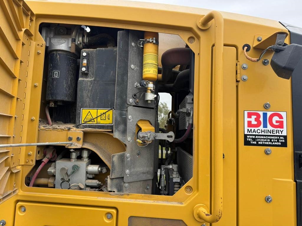 CAT 140M2