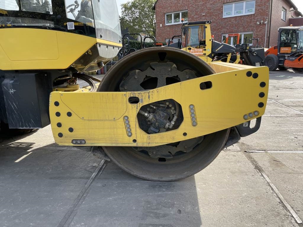 Bomag BW 213 D-5