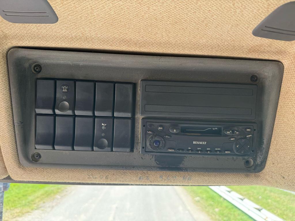 Renault Kerax 410 8x4 Full steel - Manual - Euro 4 - Big a