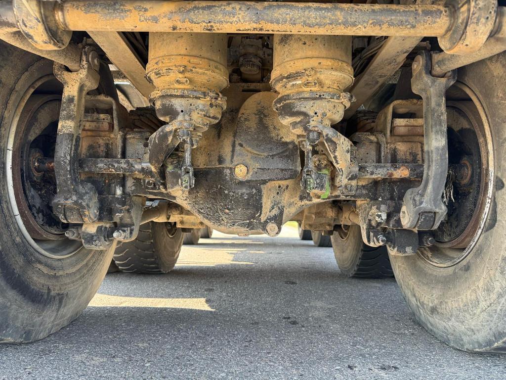 Renault Kerax 410 8x4 Full steel - Manual - Euro 4 - Big a