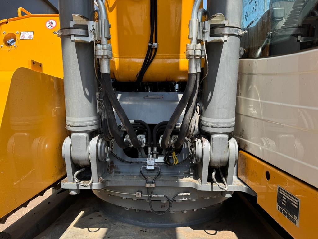 Liebherr R936 NLC