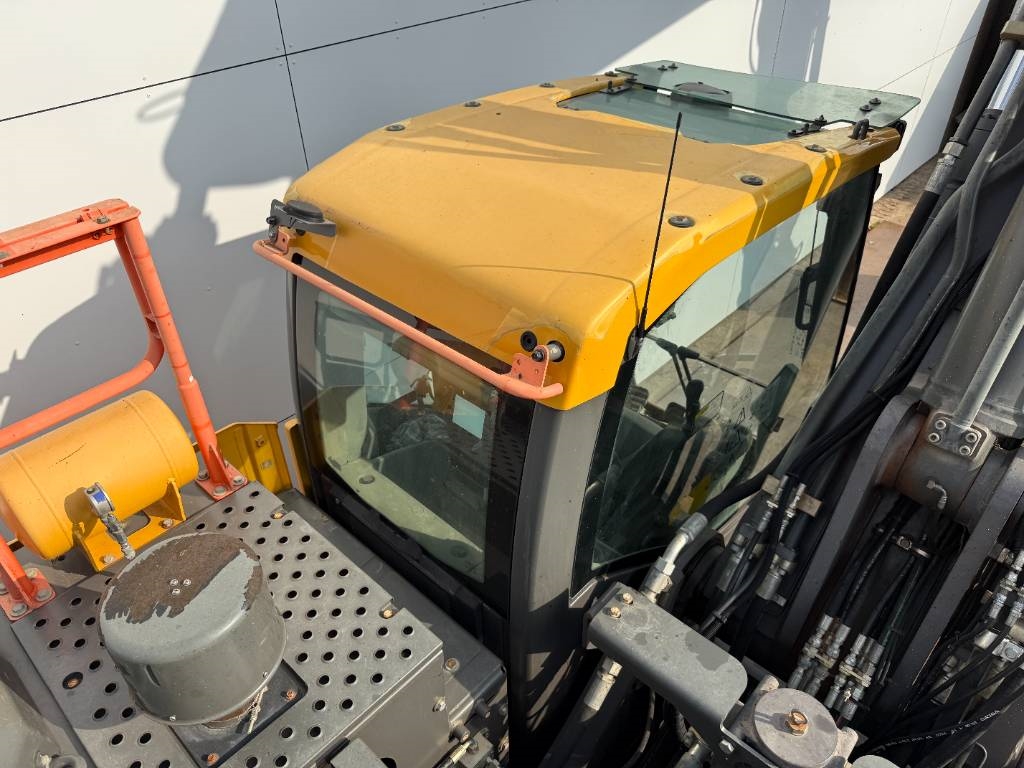 Volvo EC300ENL - Oilquick / Triple Boom / Tilting Bucket