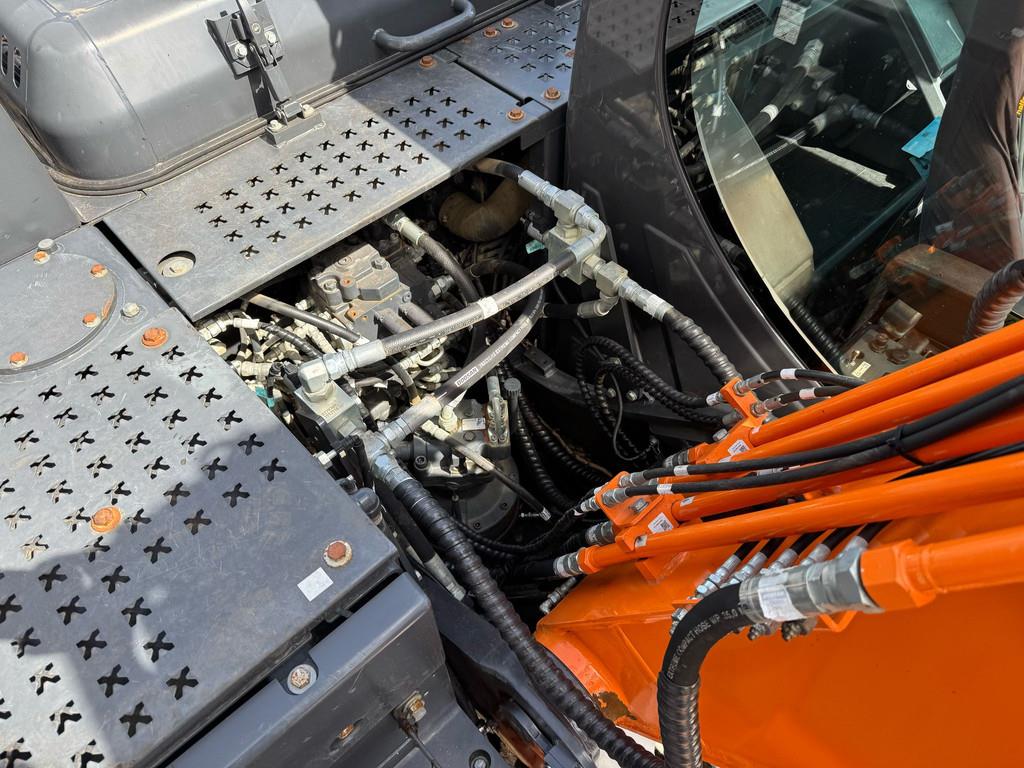 Doosan DX140LC-5 - CE / Verachtert CW30 - GP edge bucket