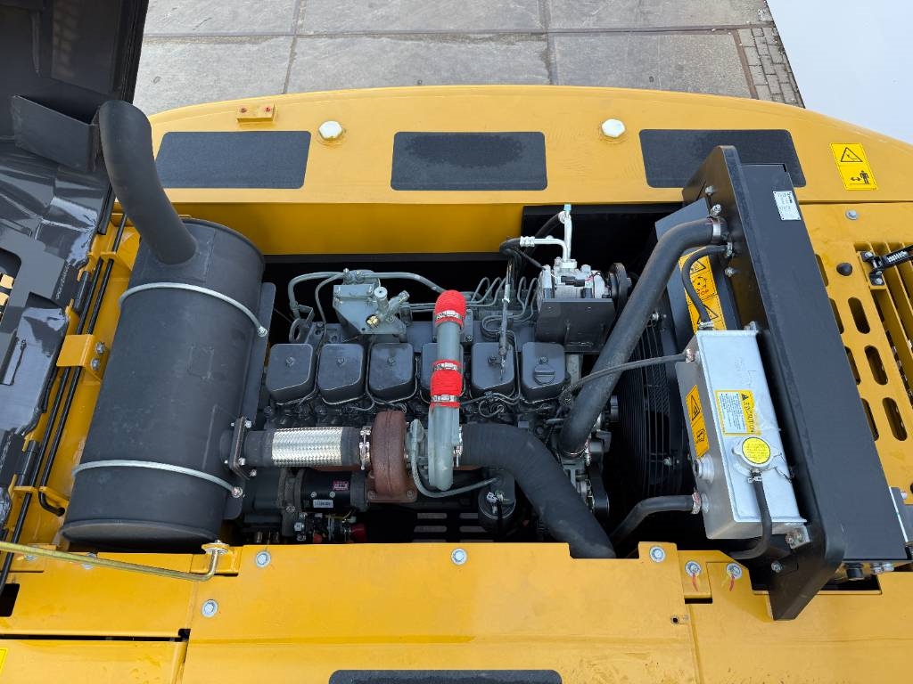 XCMG XE215i-KLC - Cummins Engine / New / Unused / 2025