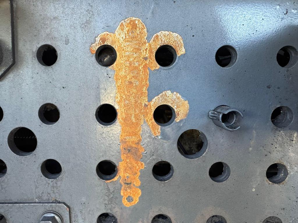 Mercedes-Benz Arocs 4848 8x8 tipper