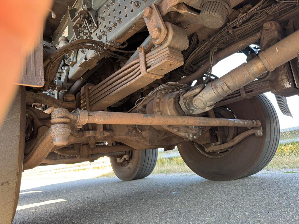 Mercedes-Benz Arocs 4848 8x8 tipper