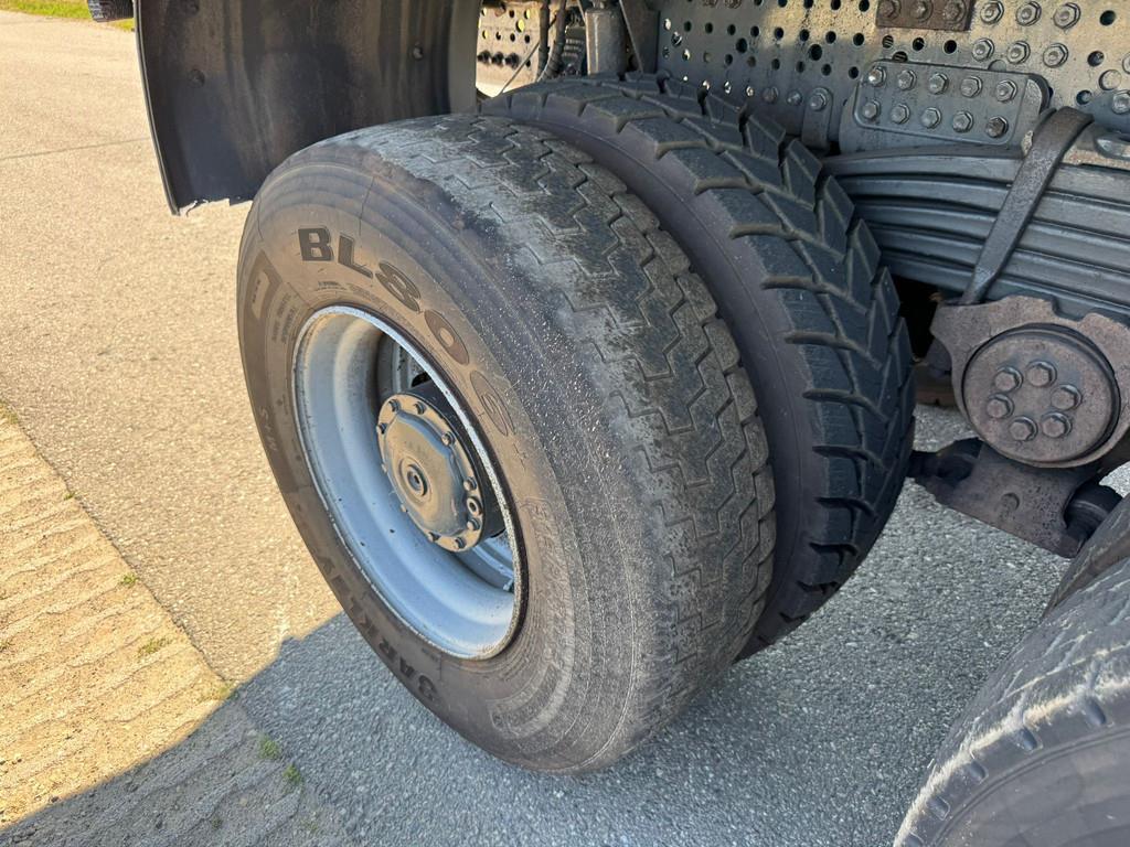 Mercedes-Benz Arocs 4848 8x8 tipper