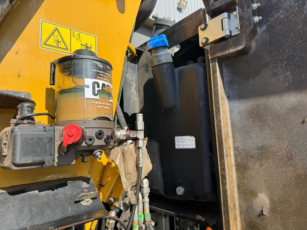 CAT MH3022