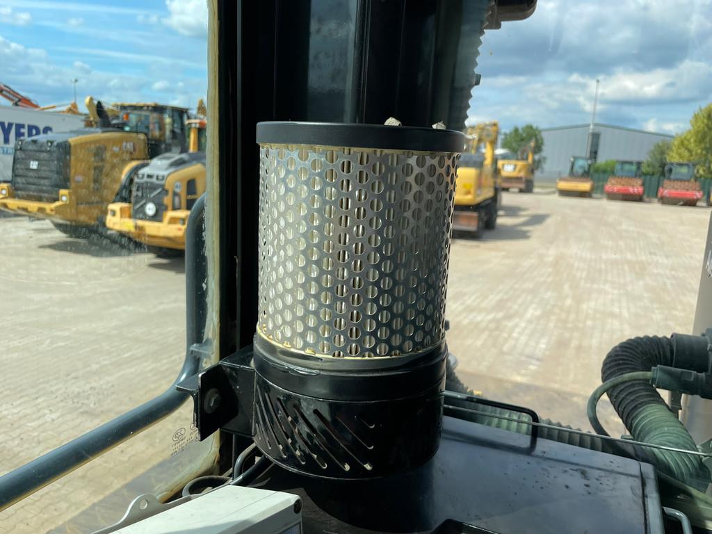 2017 Komatsu D61PXI-24-48897279