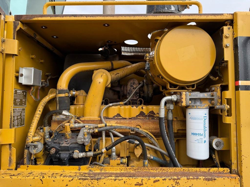 CAT 140H 3306 engine