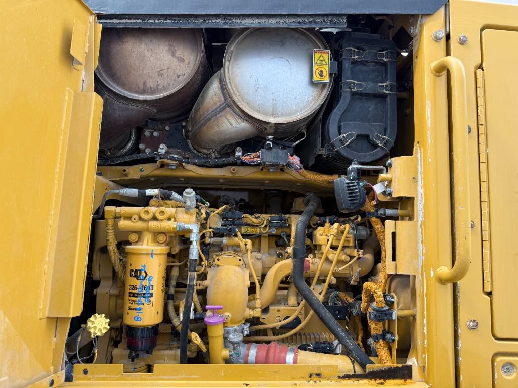 CAT 140M3 - Pushblock / Ripper / Joystick Controls