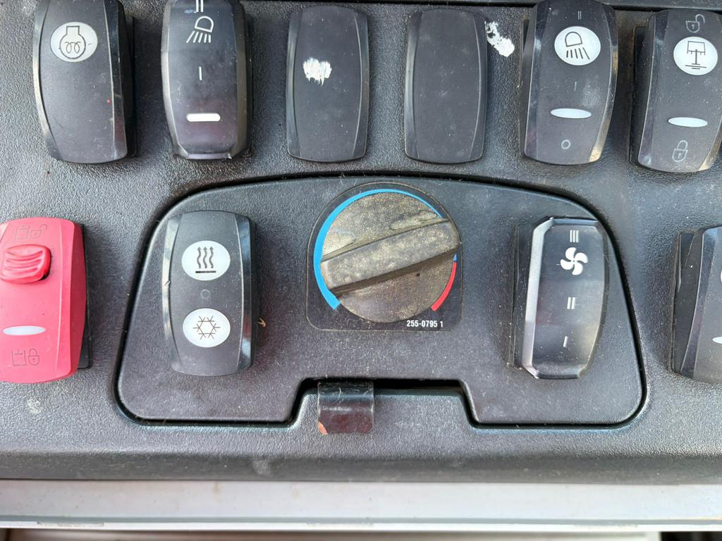 2013 Caterpillar 444F-45847552