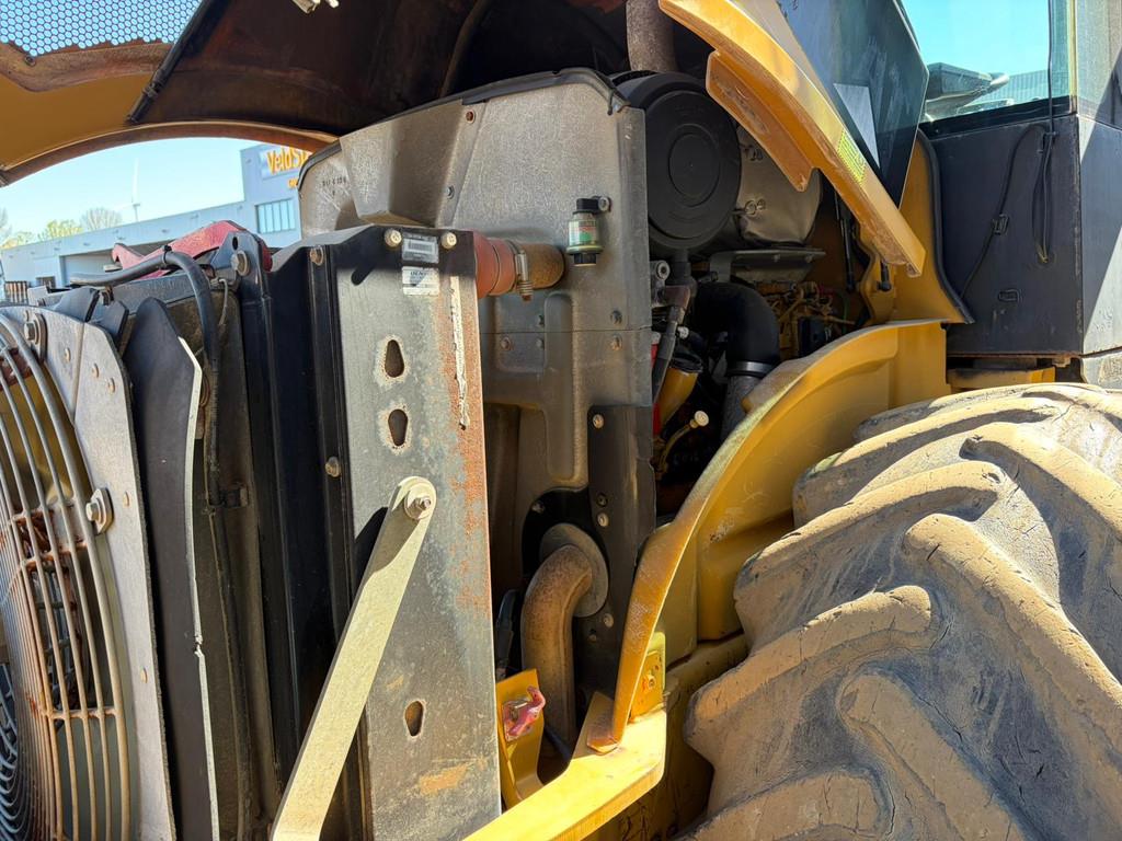 2011 Caterpillar CP76-47765904