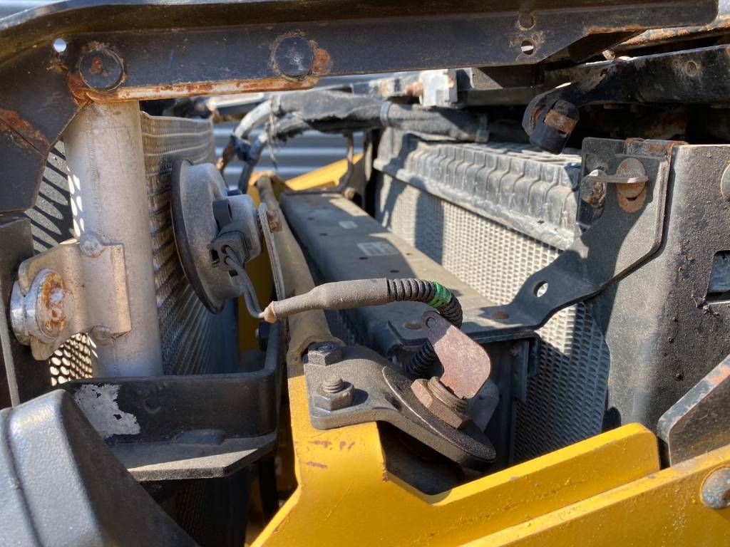 CAT 422 F TURBO