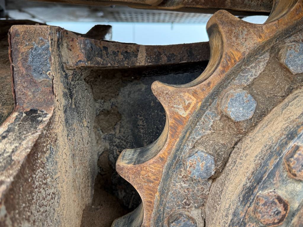 Hitachi ZX250LC-6 - Hammer Lines / Isuzu Engine