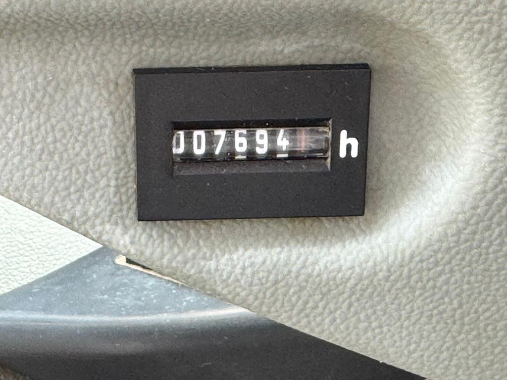 Liebherr R946 LC Hydraulic excavator