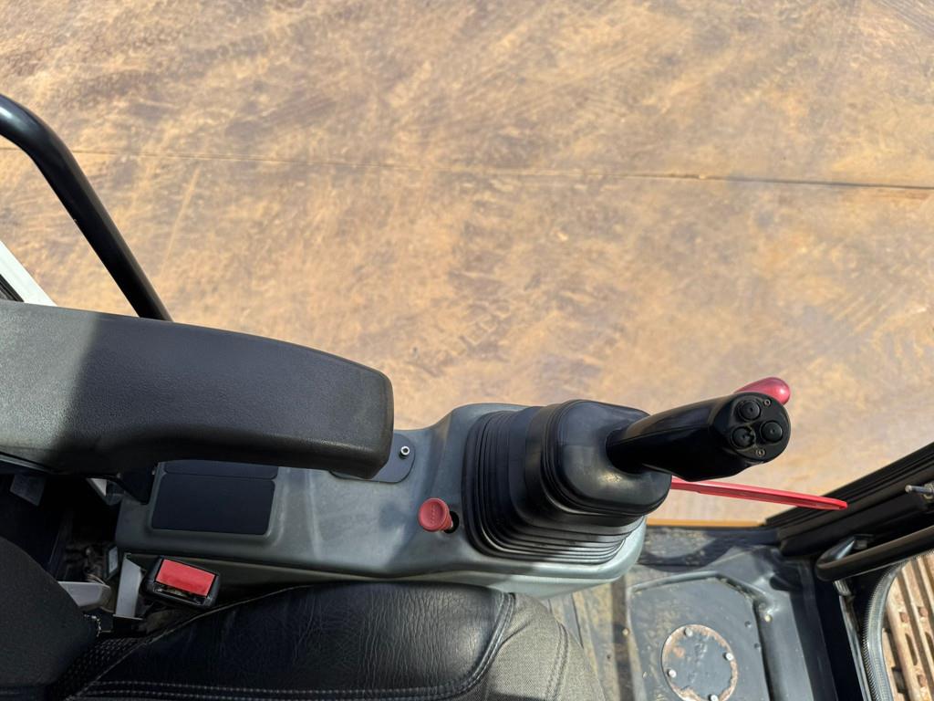 Liebherr R946 LC Hydraulic excavator