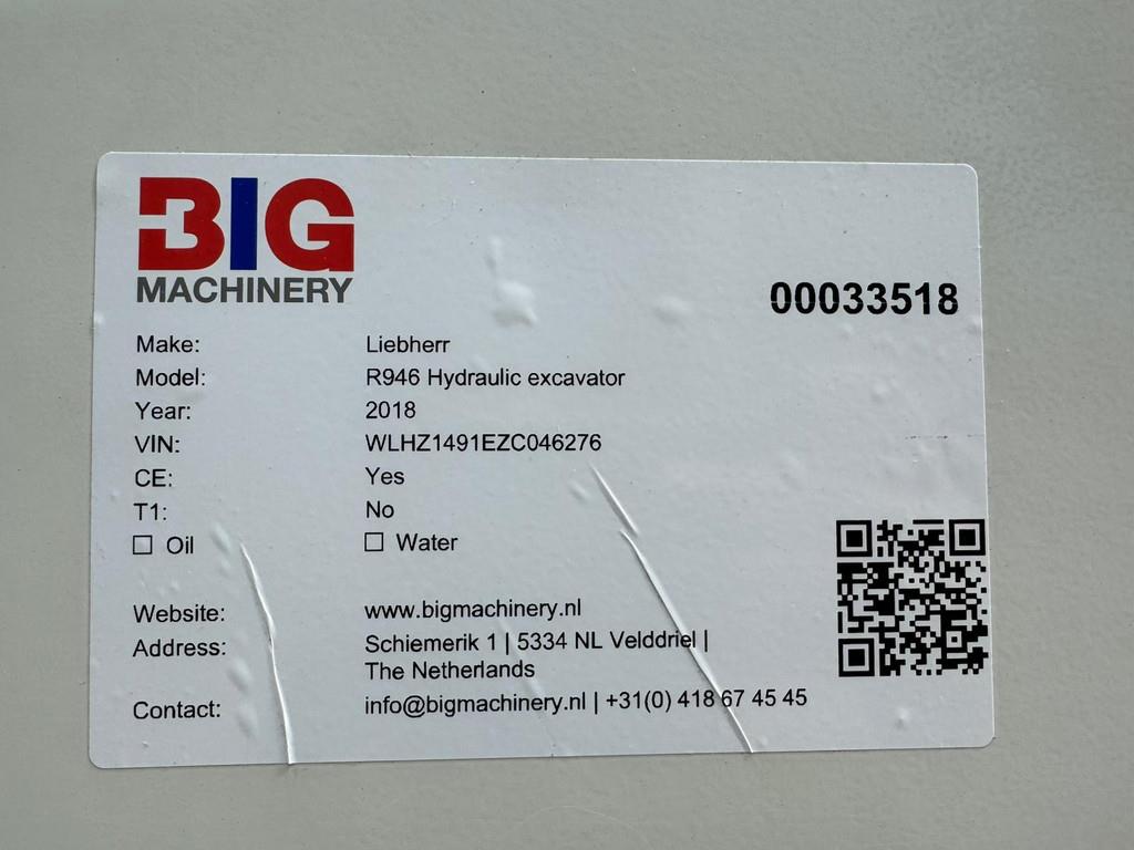 Liebherr R946 LC Hydraulic excavator