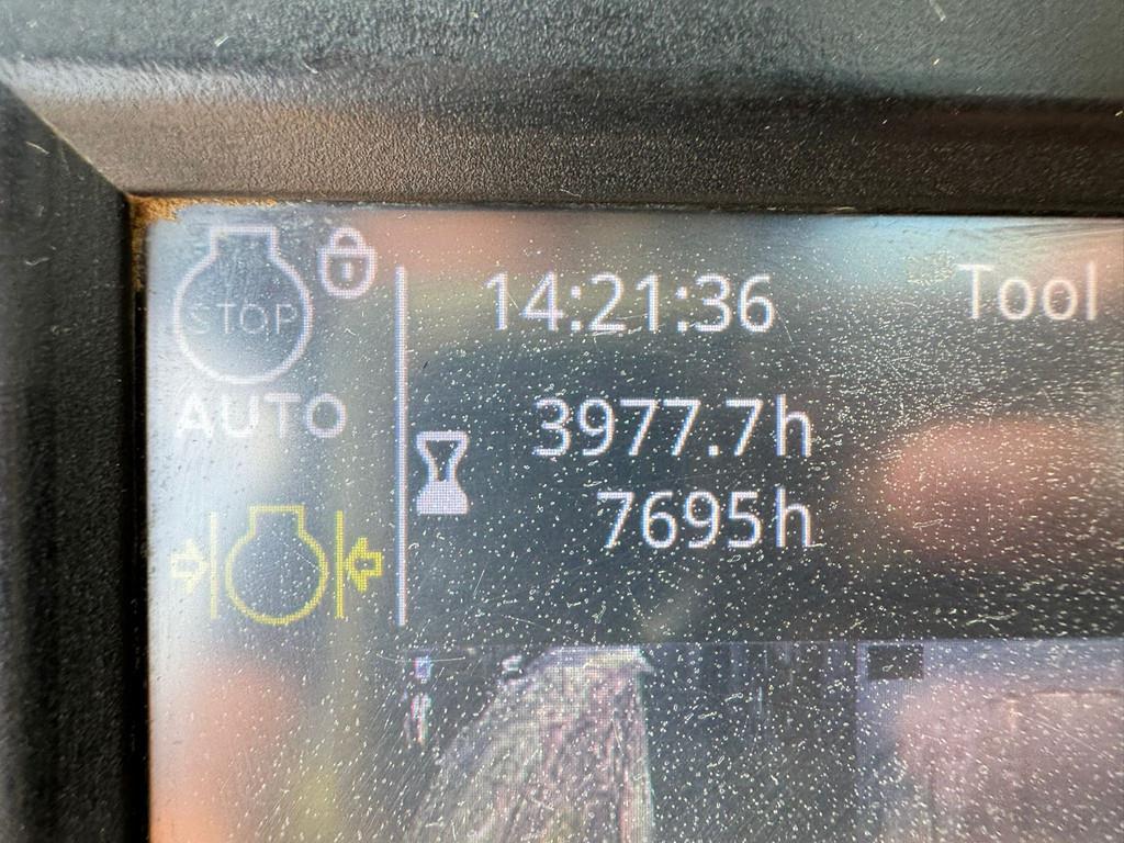 Liebherr R946 LC Hydraulic excavator