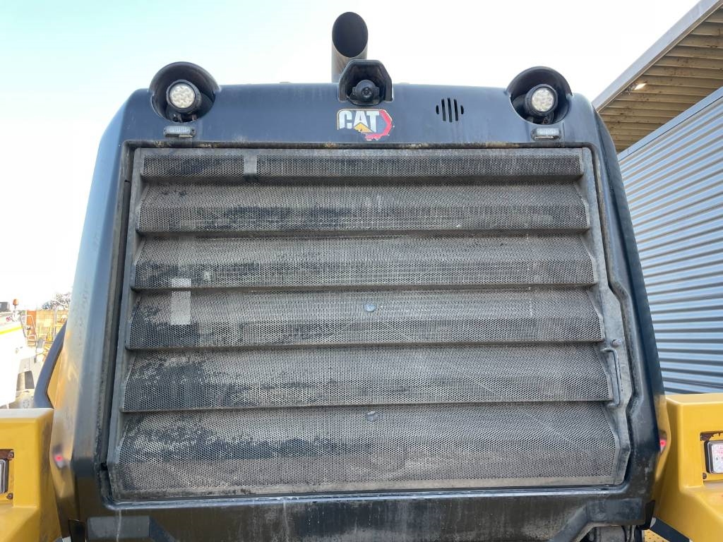 CAT 950M