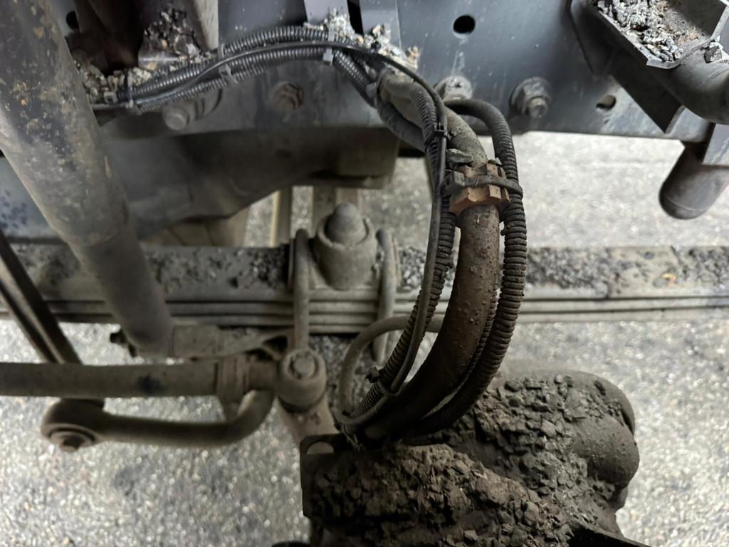 Mercedes-Benz Axor 2533 6x2x4 Rincheval Bitumensprayer / chip sp