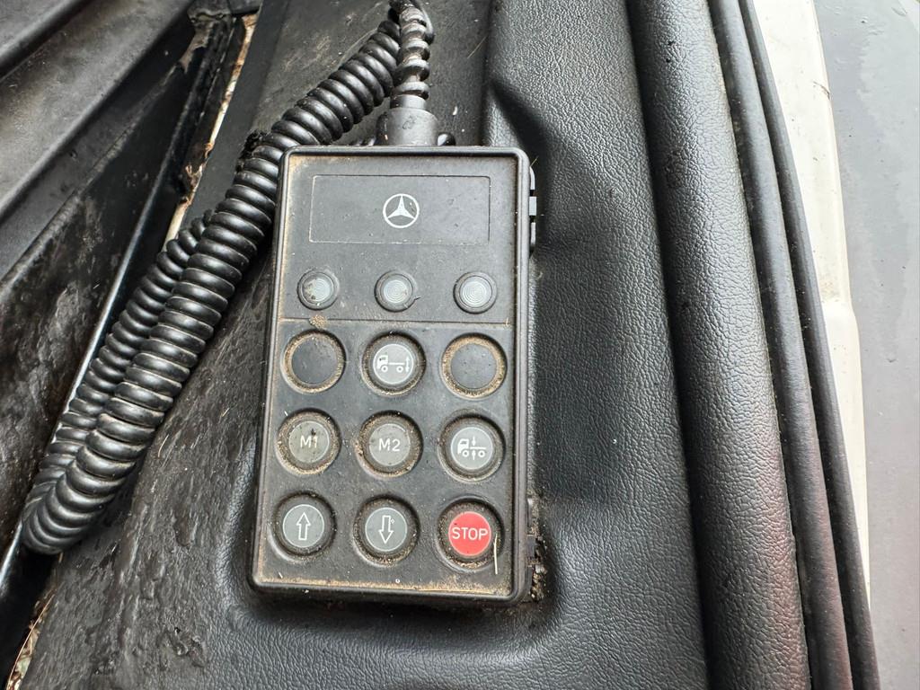 Mercedes-Benz Axor 2533 6x2x4 Rincheval Bitumensprayer / chip sp