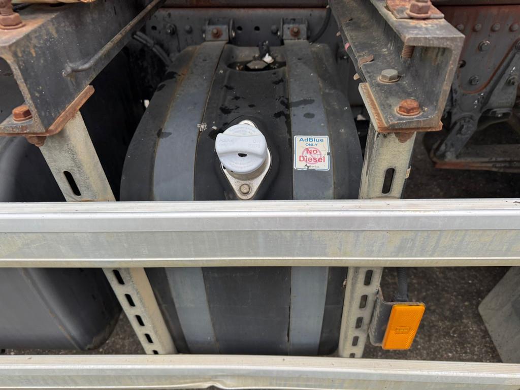 Mercedes-Benz Axor 2533 6x2x4 Rincheval Bitumensprayer / chip sp