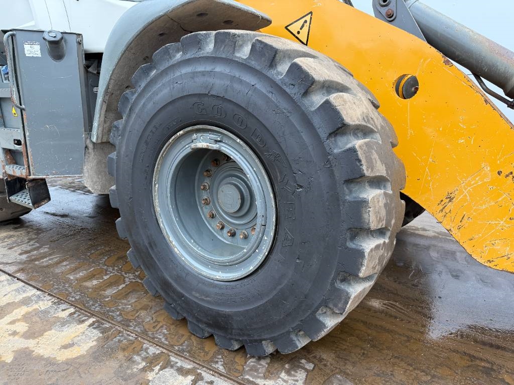 Liebherr L550 X-Power - Quick Coupler / Automatic Greasing