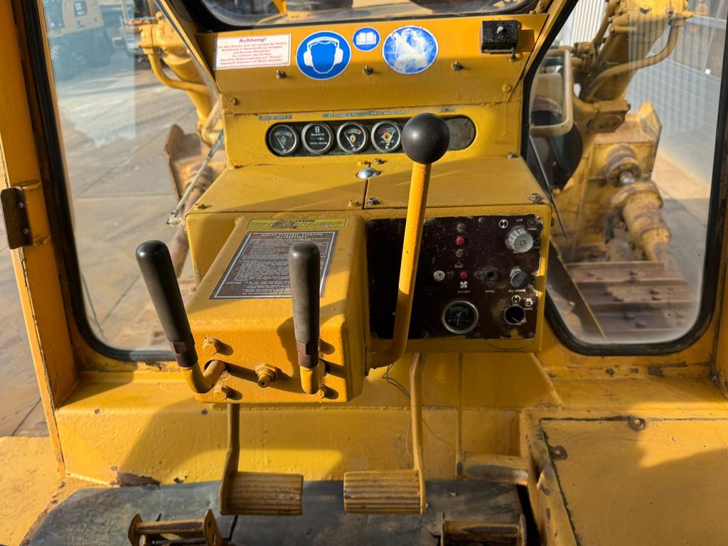CAT D9H