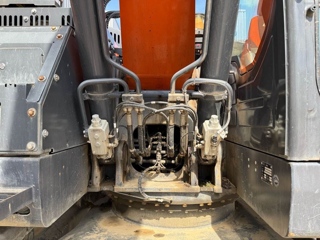 Doosan DX235LCR-5 - 680 hours