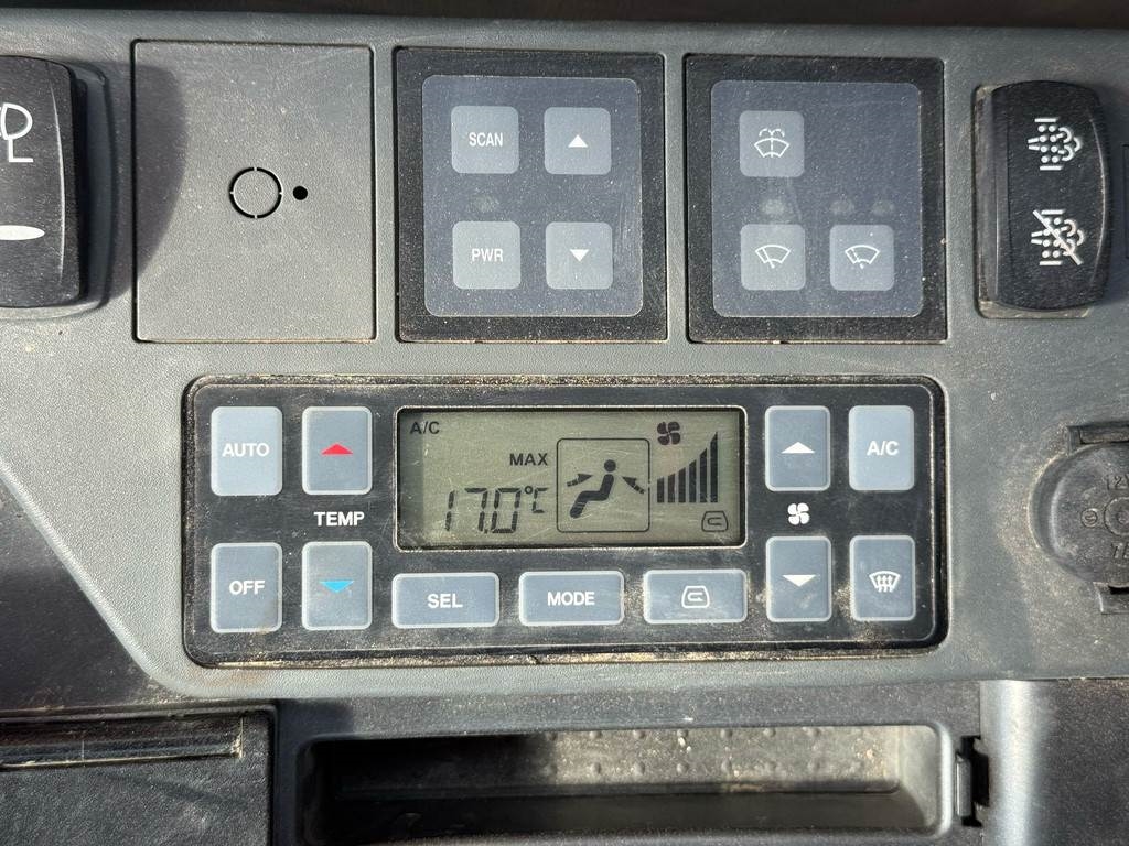 Doosan DX235LCR-5 - 680 hours