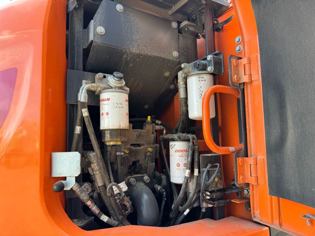 Doosan DX235LCR-5 - 680 hours