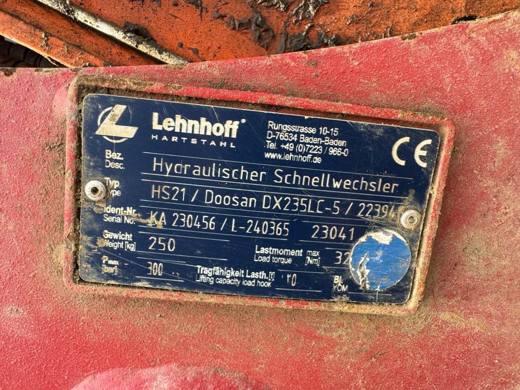 Doosan DX235LCR-5 - 680 hours