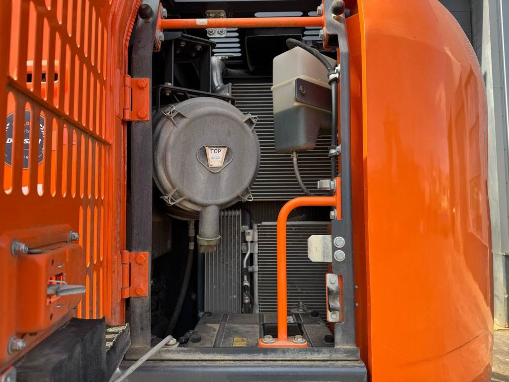 Doosan DX235LCR-5 - 680 hours