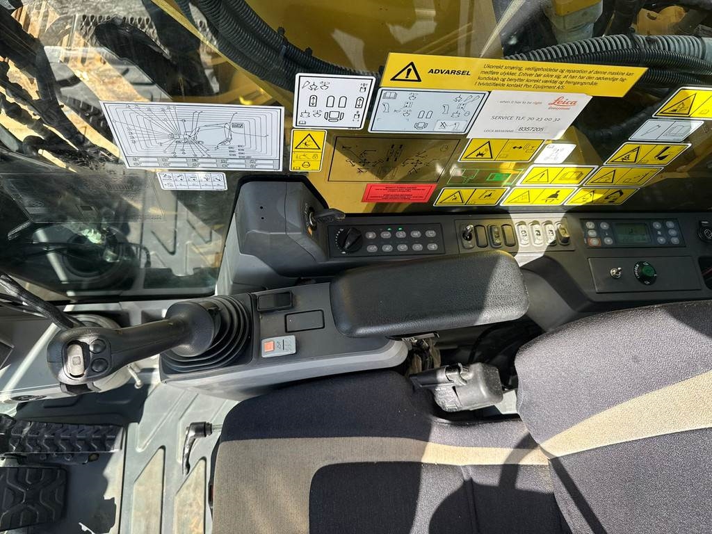 CAT 330FL