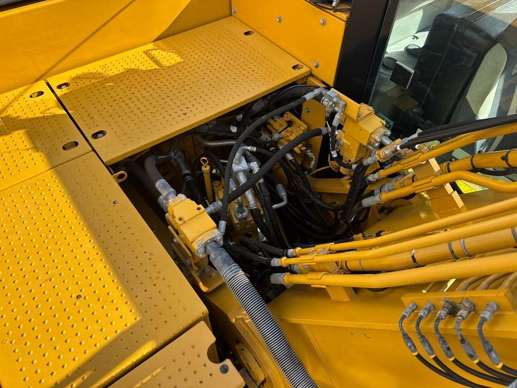 CAT 330FL