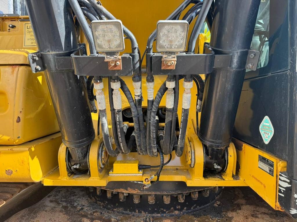 CAT 330FL