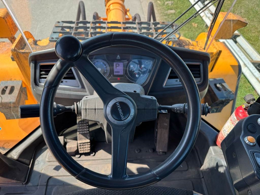 Hyundai HL970