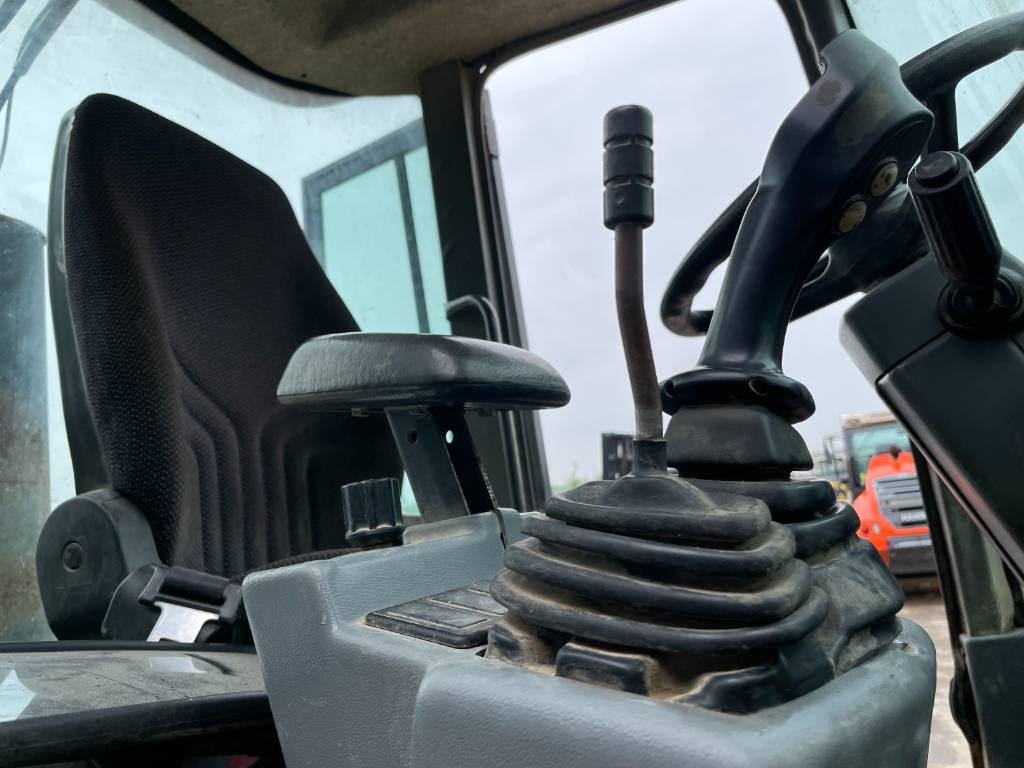 Volvo L 30 ZX