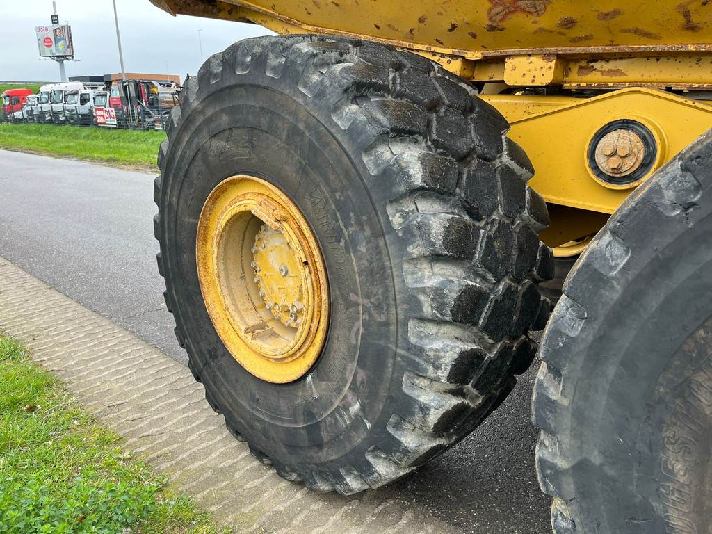 CAT 740B