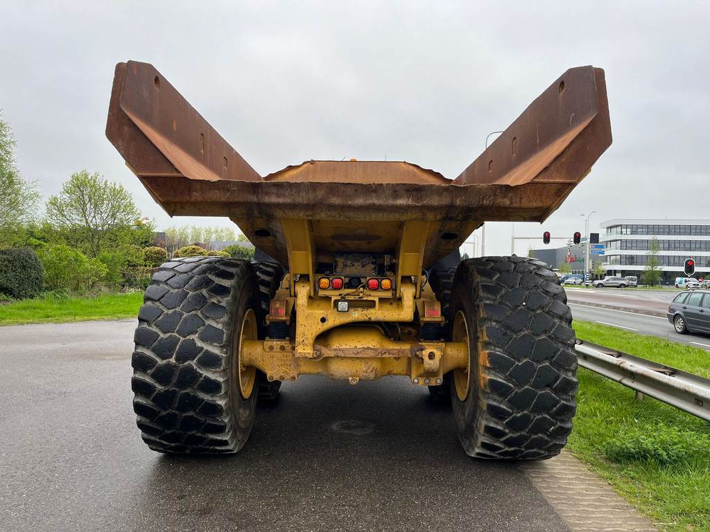 CAT 740B