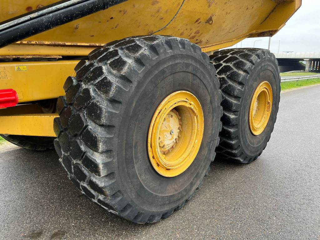 CAT 740B
