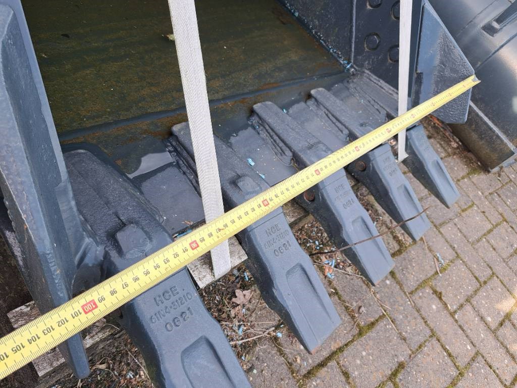 Hyundai Excavator digging bucket 140, 61K4-30501